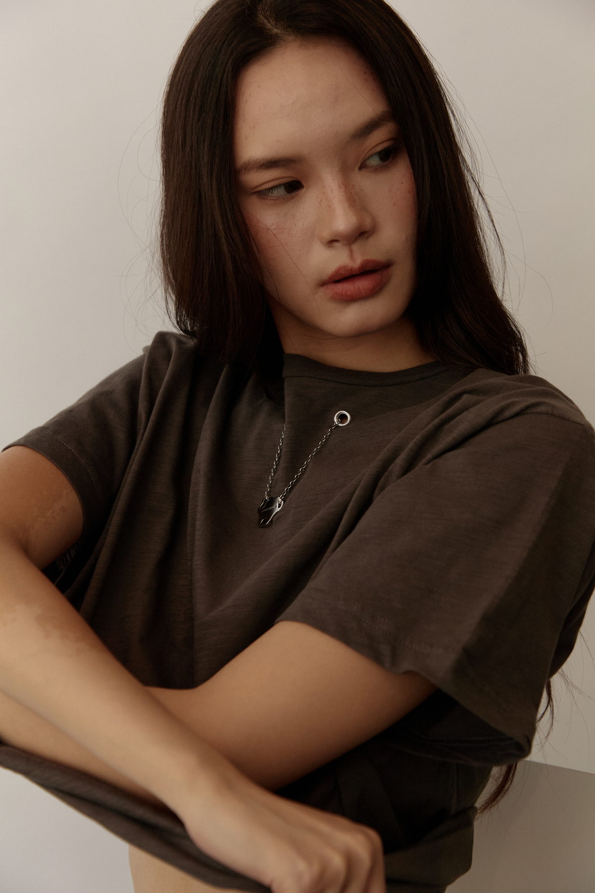 Pipatchara Silver Chain Tee - Grey