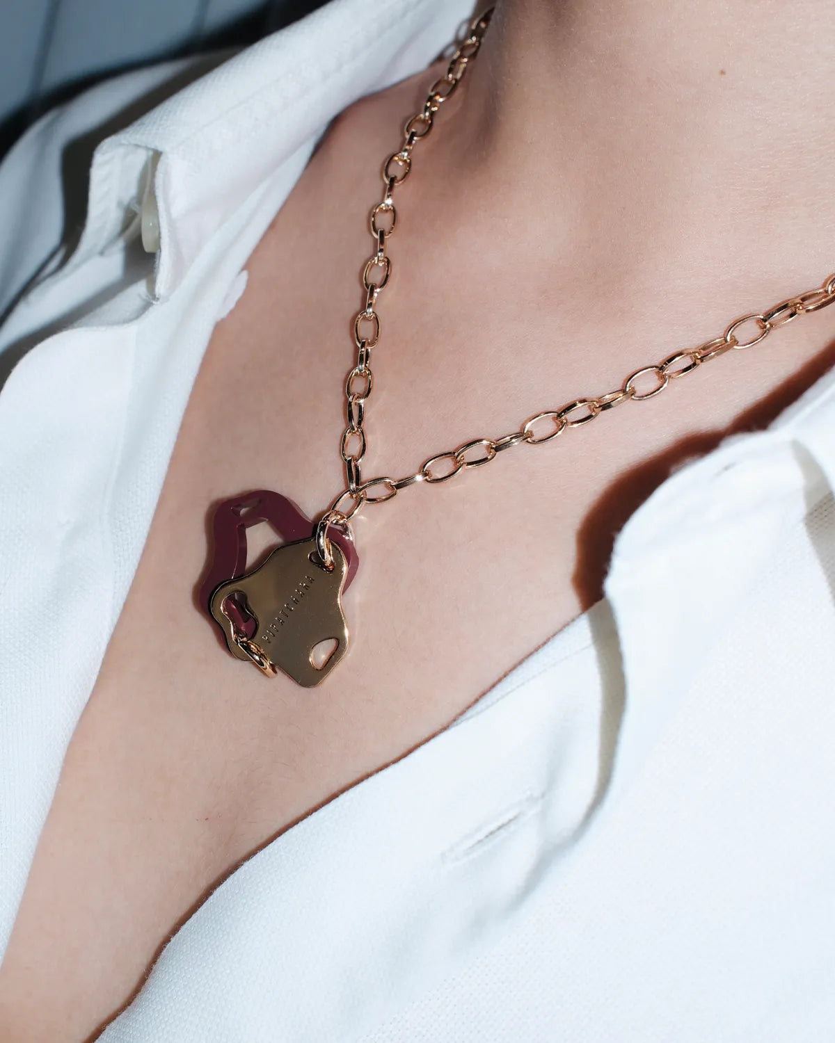 Aqua Necklace Gold (Burgundy)