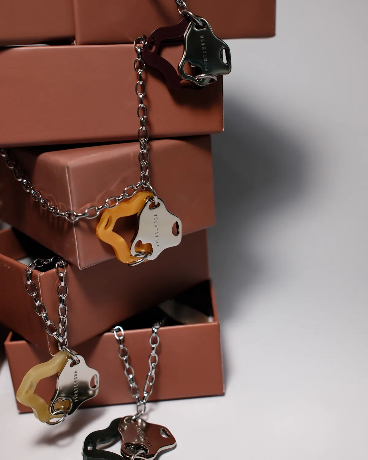 Aqua Necklace Silver (Burgundy)