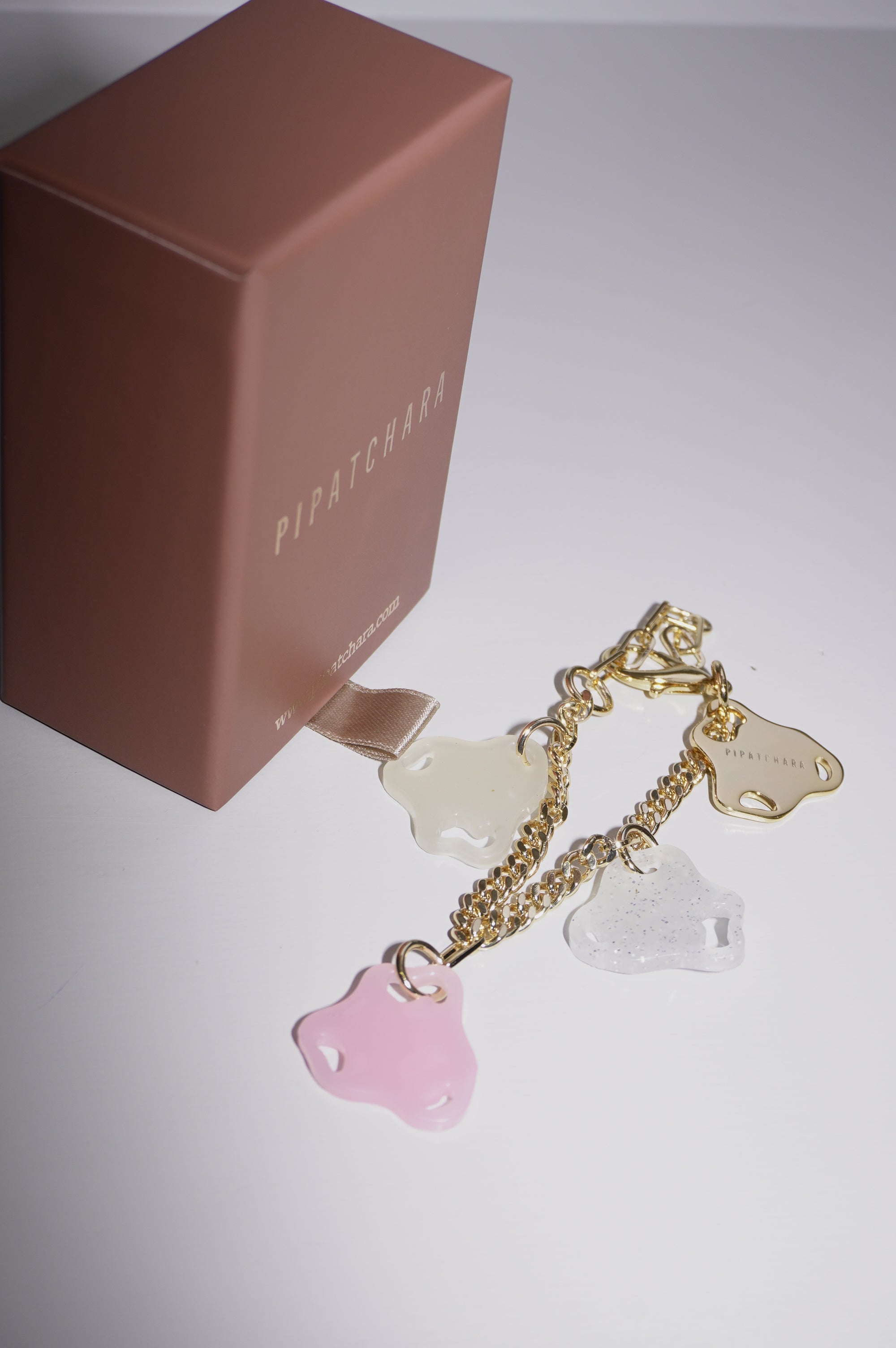 (Pre-order 7 days) Infinitude Bracelet Gold(Sakura, Free Size)