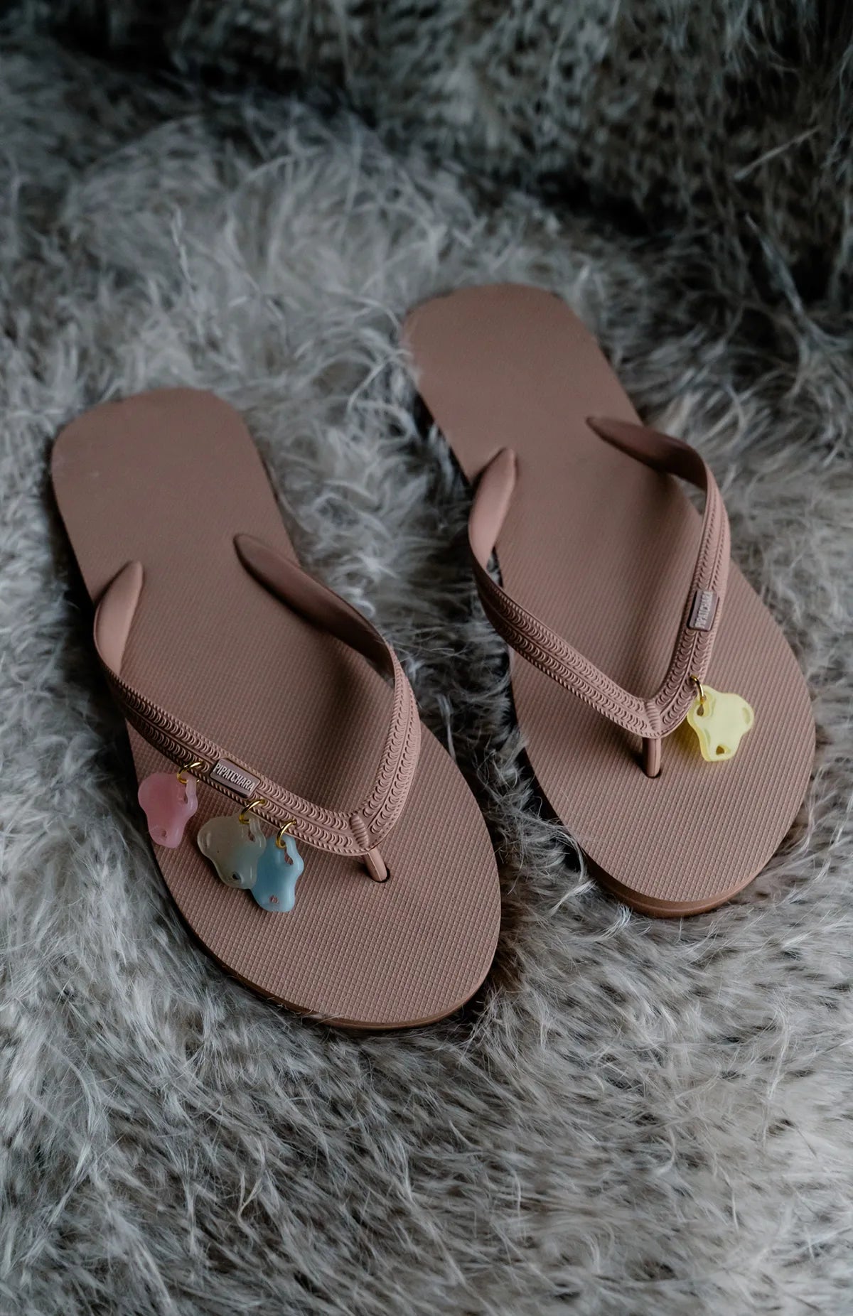 Infinitude Flip Flops Nude(Bubble)