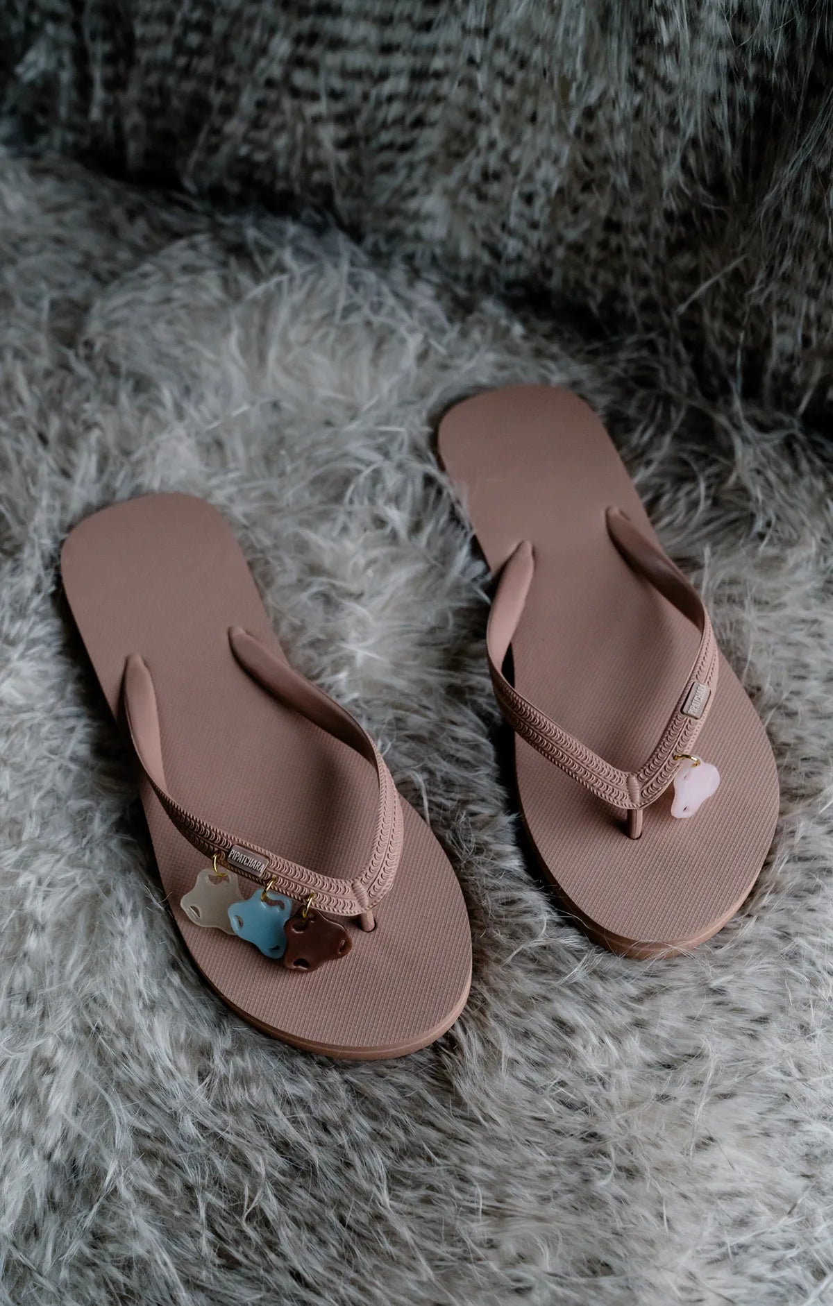 Infinitude Flip Flops Nude(Dolphin)