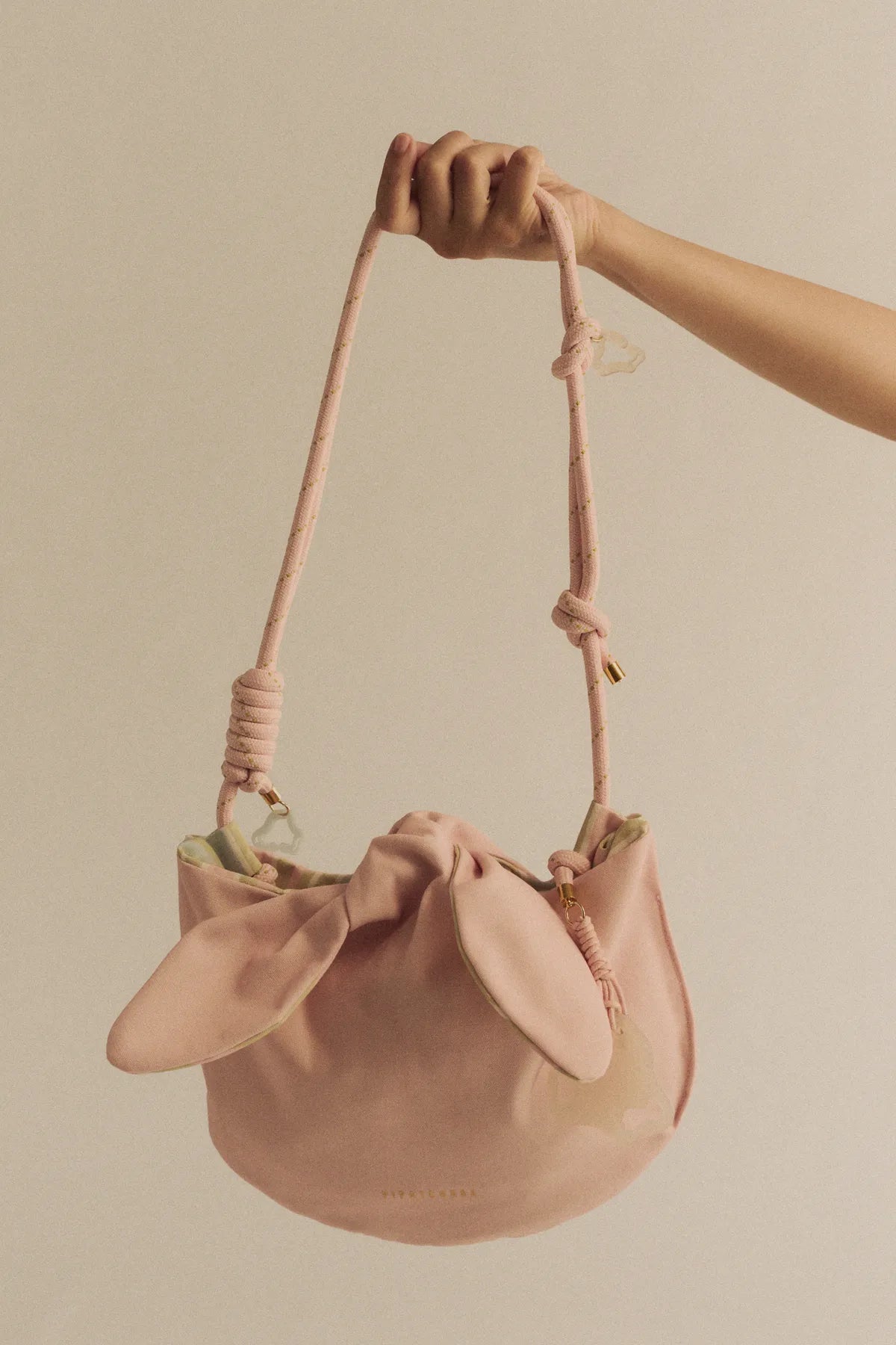 (Pre-order - จัดส่ง 1 พ.ย. 68) Pipatchara x Sabina Le Voyage Bag(Flamingo)